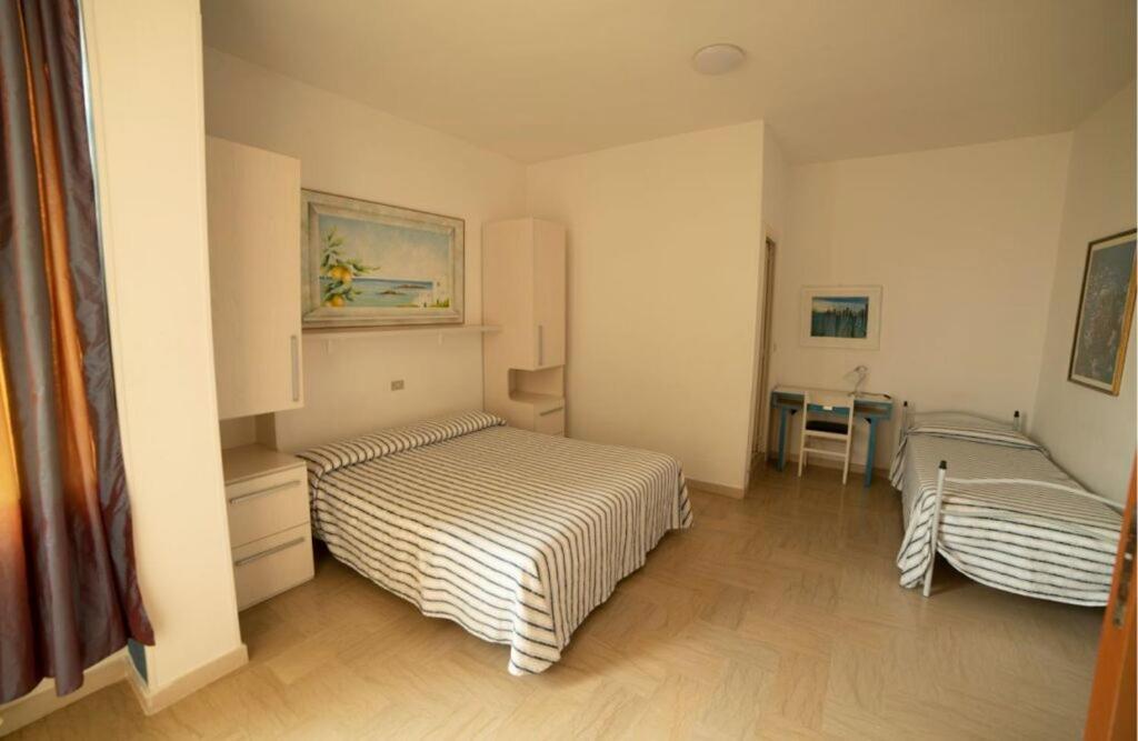 Hotel Corallo Джулианова Экстерьер фото